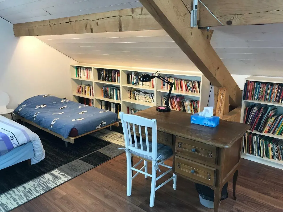 Chez Fabienne Apartment Peyrieu Homestay