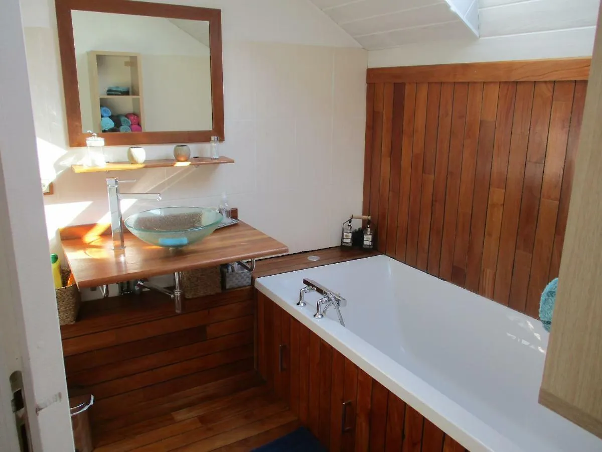 Homestay Chez Fabienne Apartment Peyrieu France